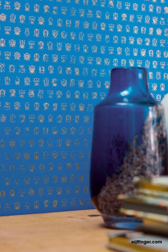 Modrá vliesová tapeta so zlatými chrobákmi 375036, Pip Studio 4, Eijffinger