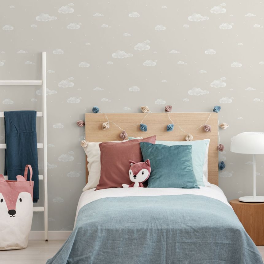 Sivá papierová tapeta na stenu, oblaky, obloha, hviezdičky 458-4, Pippo, ICH Wallcoverings